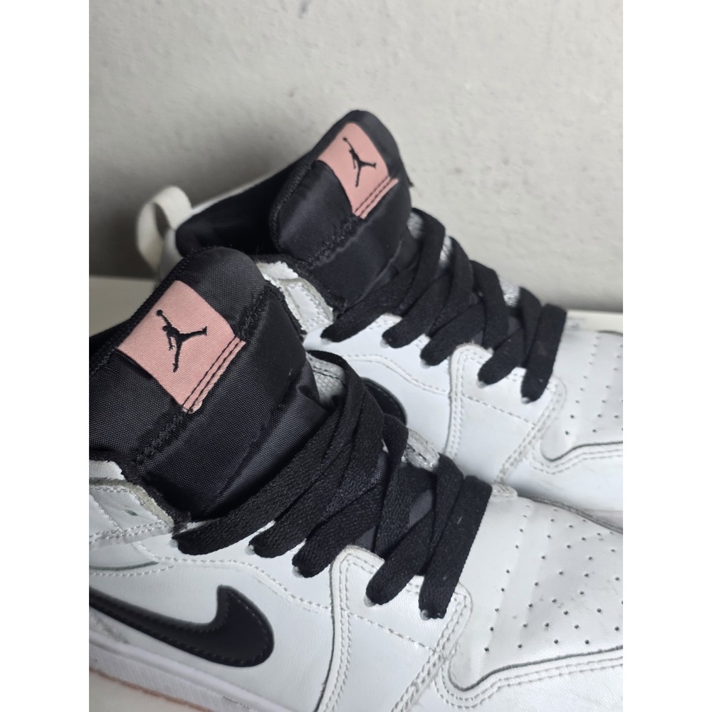 Jordan Air Jordan 1 Mid White Black Pink Sneaker Unisex Kids 1.5Y 554725-180 - Picture 4 of 11